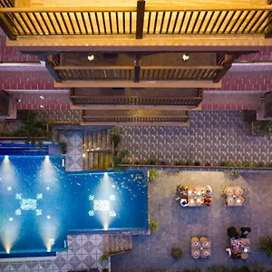 4* Hotell Manang